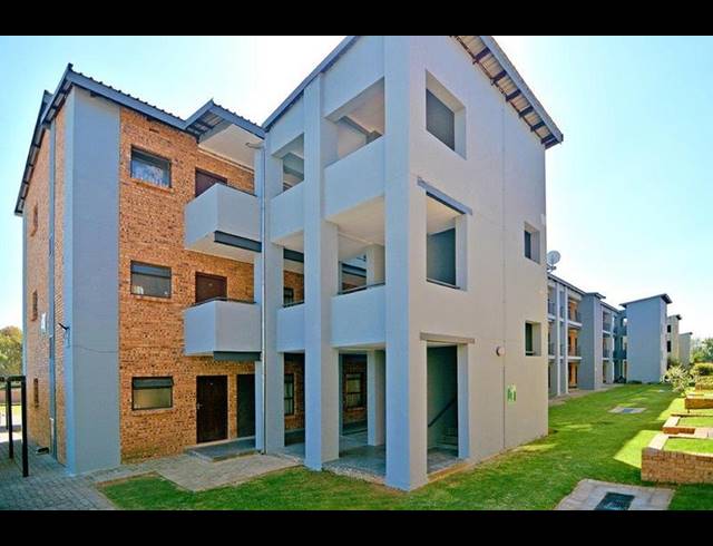 2 BEDROOM PROPERTY TO RENT IN PRINCESS